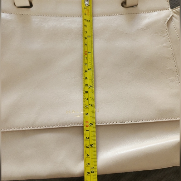 Halston Heritage Tote - Picture 16 of 17